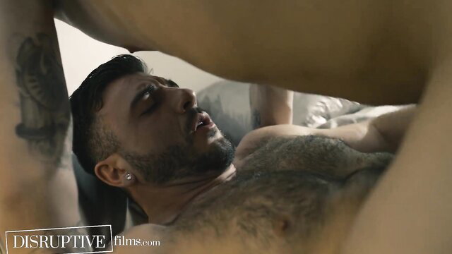 Ian Holms barebacks Jayden Marcos, hairy jock gets fucked on cam