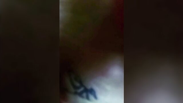 Blurry Desi girlfriends naughty three-way big tits closeup