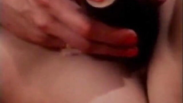 Close-up lesbian fingering in classic XXX Lesbe Friends scene