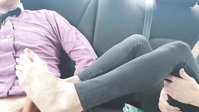 Hot MILF feet worshipped by man in car, kinky homemade foot fetish