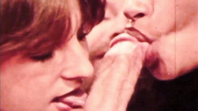 Vintage 60s brunette women sharing cock in steamy threesome