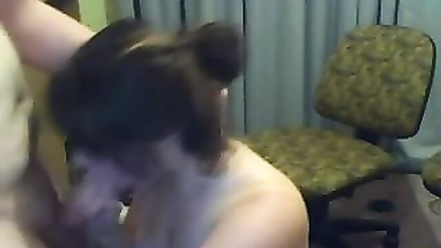 Chubby babe with huge ass gives messy blowjob on big dick live cam