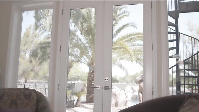 Nikki Lately nude in Richard Mann Vegas porn house tour