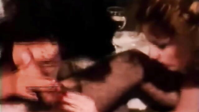 Retro blonde babe deepthroating cock at table in hot vintage porn