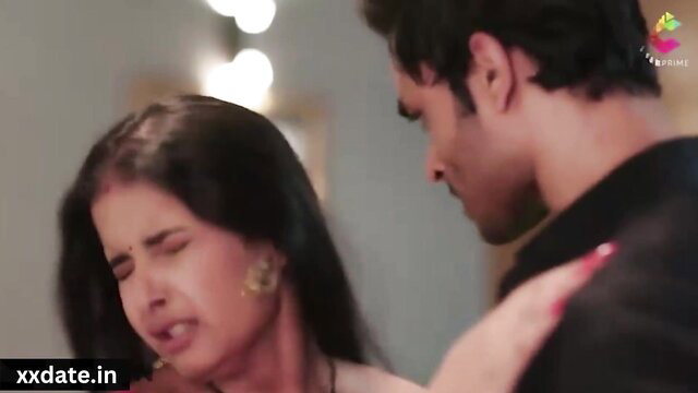 Indian bhabhi cougar in lap fuck gets ass drilled hard with sloppy BJ