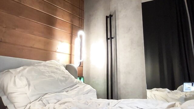 UniiqueMilana sexy cam girl in bed on Christmas Eve