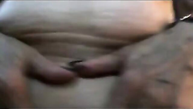 Mature closeup pussy fingered by tattooed hand