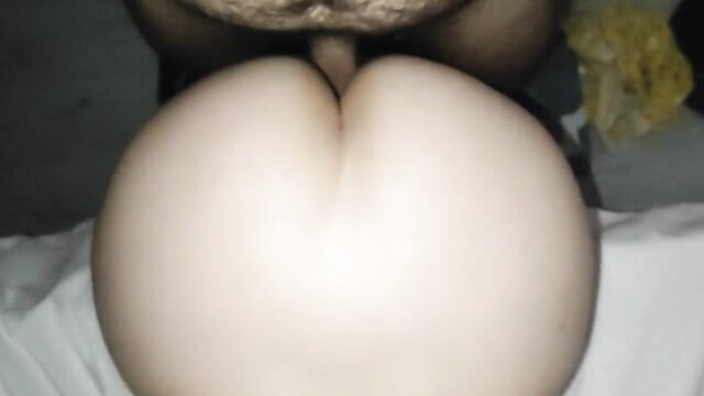 Turkish MILF big pale ass closeup, mature amateur tease