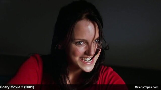 Anna Faris smiling in red top, sexy celeb thumbnail