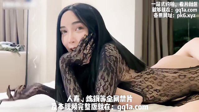 Asian hentaipei girl Enkai in sexy leopard lace lingerie posing seductively