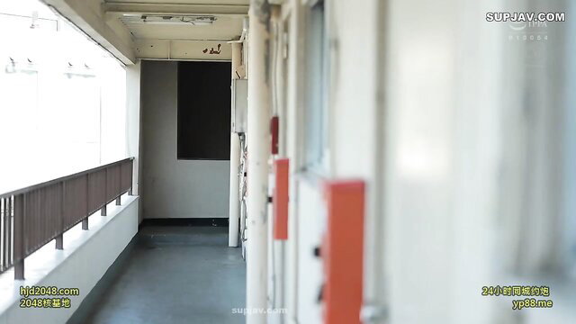 Maria Nagai in empty JAV balcony hallway, uncensored