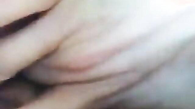 Blurry closeup of pale girl's curvy hips and ass in exgirlfriend amateur video