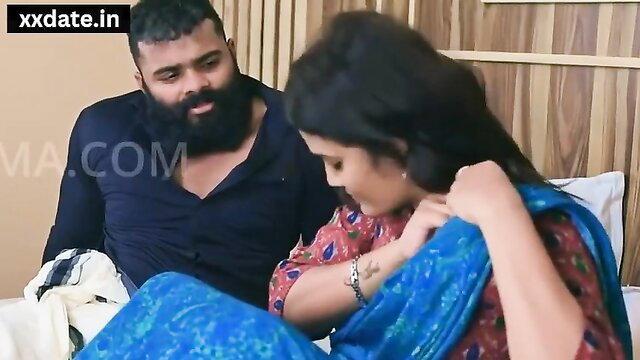 Ugly bhabhi in blue saree seduced by bearded Indian man on bed