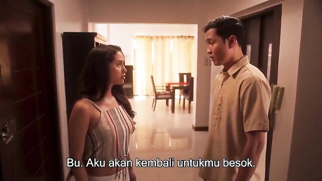 Tag-Init 2023: Asian couple in intimate hallway talk, slim beauty in tank top