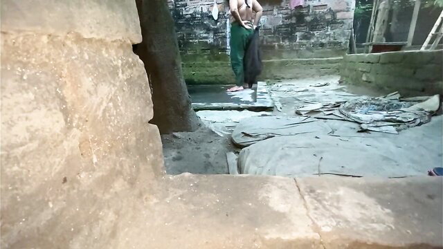 Indian Desi Bhabhi Chudlam's taut booty exposed outdoors