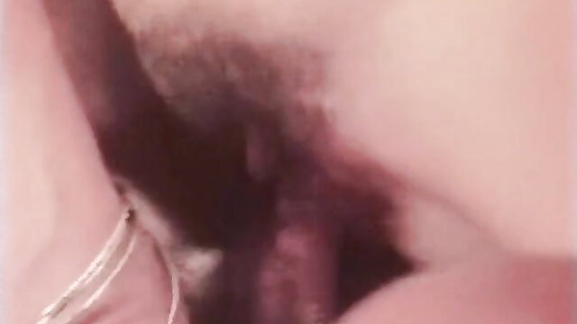 Tabu Film 022 Quartett: Classic porn closeup of wet pussy and cock penetration