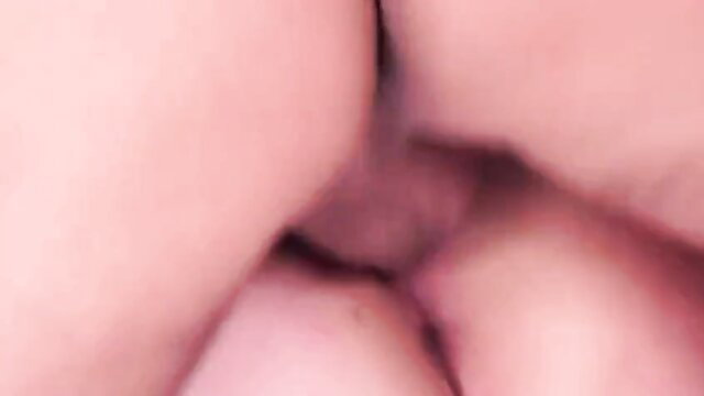 Closeup of pink shaved pussy and thighs in amateur German art student vid