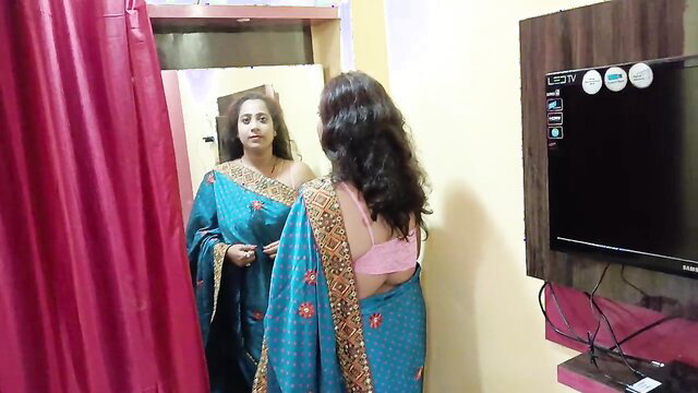 Indian stepmom in blue saree and pink bra mirror pose