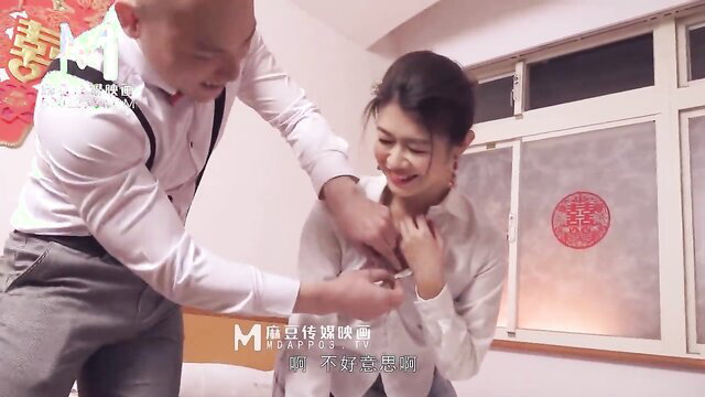 Liang Yun Fei choked by man in lewd wedding scene MD-0232