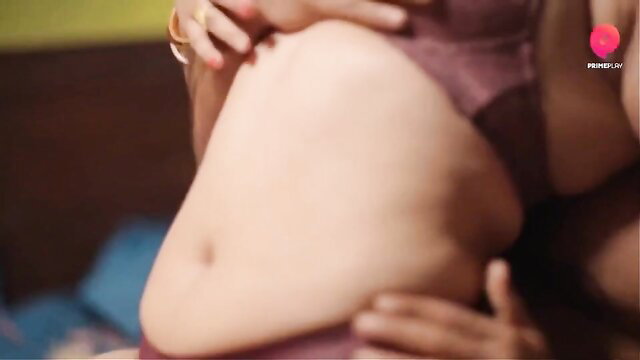 Shameless Indian hot MILF grabs belly in sexy lingerie closeup