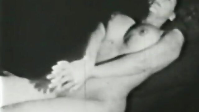 Retro big bust blonde bombshell nude pose, classic 70s porn thumbnail