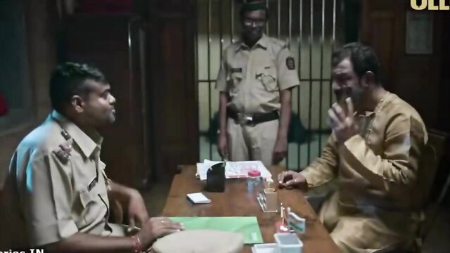 Indian cops interrogate suspect in jail cell scene
