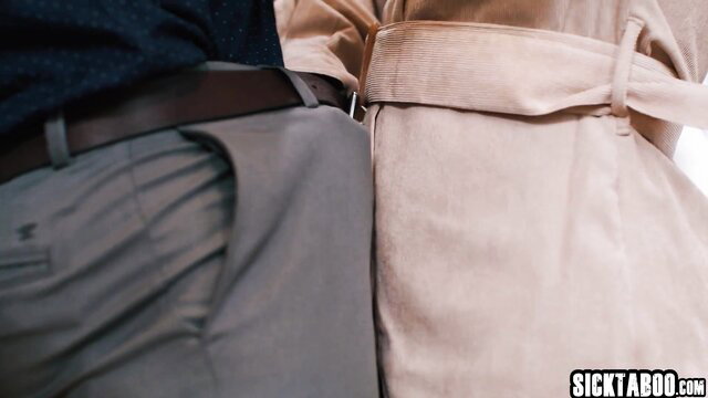 Cali Caliente ebony MILF big ass in tight pants and trench coat