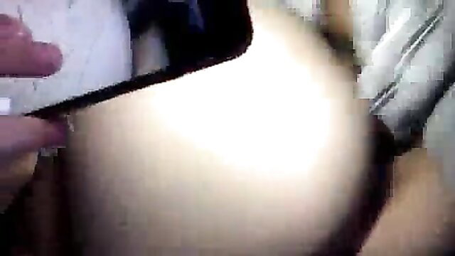 Cum4dadddy's big pale ass closeup POV, begging for creampie no condom