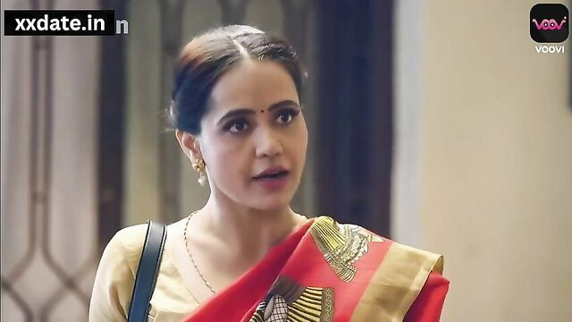 Indian saali in red gold saree looks shocked by jija's big dick