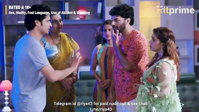 Hot Indian family scene from Damad Ji S02E04 with saree MILF and son-in-law