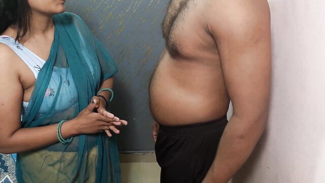 Indian bhabhi in saree chats with shirtless chubby landlord