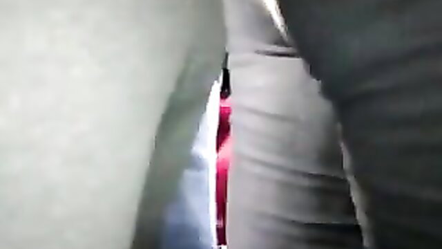 Encoxa groping babe's big ass in tight pants upskirt