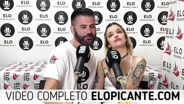 Hot blonde with tattoos on Elo podcast, young star swallows it whole