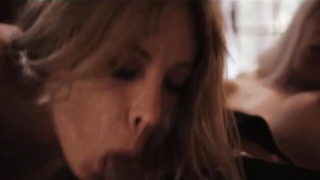 Hot blondes in intense close-up lesbian kiss, Transgender Lesbians