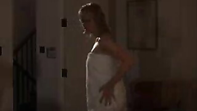 Scarlett Johansson hot sexy towel scene, wet blonde celebrity