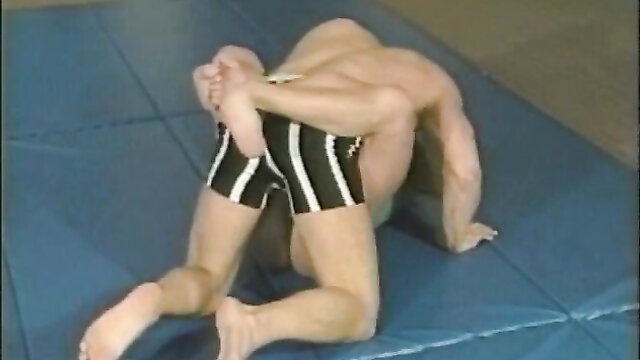 Renee O'Neill dominates Chase in erotic wrestling hold, nude mat submission