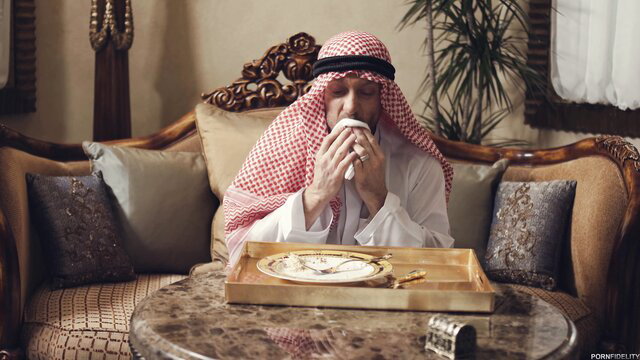 Arab man in thobe eating from tray - Nadia Ali creampie video thumbnail