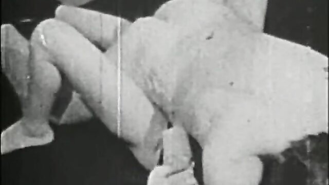 Vintage Bucky Beaver stag loop: nude woman legs spread, explicit closeup view