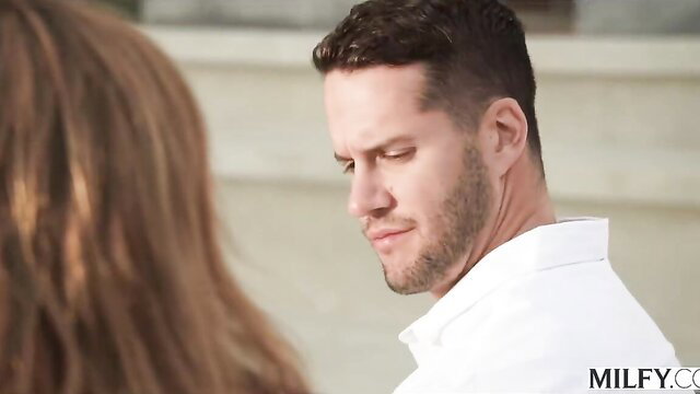 MILF Tanya's tight ass ravaged in first anal fuck closeup