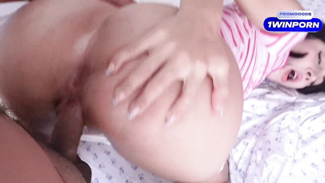 Latina teen fucked hard by stepbro before mom arrives