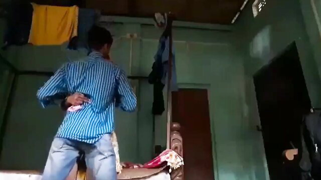 Indian lovers sneaky sex: guy grabs girl from behind in tight room