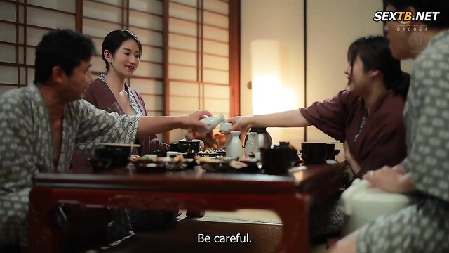 Rei Kimura in kimono serves tea to men - JAV mother-in-law vacation tease