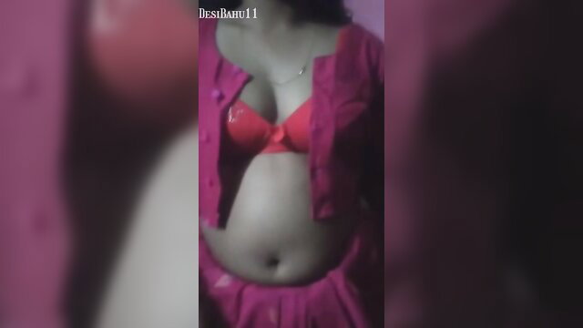 Bangladeshi viral bhabi in red bra, open cardigan showing belly