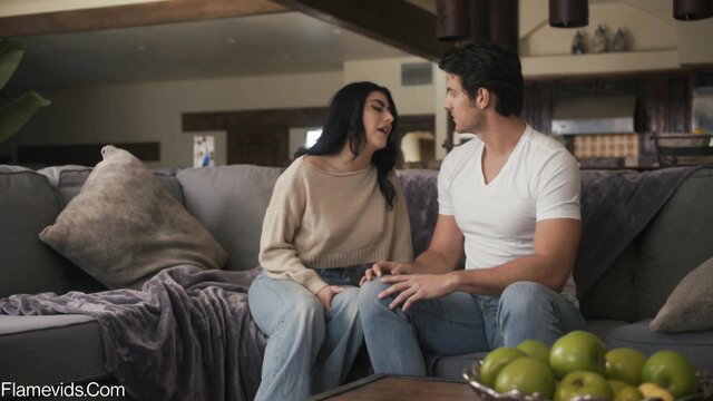 Gal Ritchie in cozy couple chat on couch - The Proposal