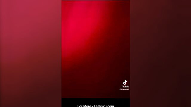 Hot red gradient OnlyFans leak thumbnail tease