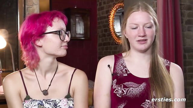 Pink-haired Zoe T & blonde Tonja in skimpy tops on Ersties