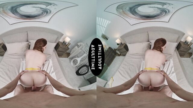 Summer Hart MILF doggystyle POV ass up in VR closeup