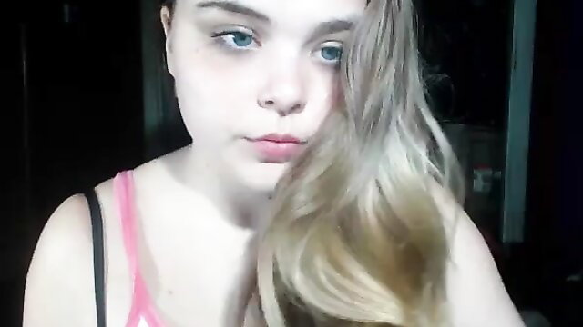Lewd plump teen with nice tits pleasures herself on webcam