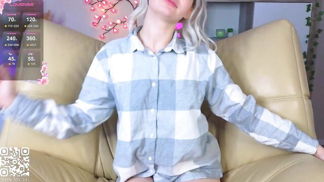 GillianHallman cute blonde webcam girl in plaid shirt teasing smile