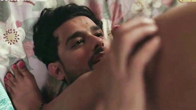 Indian man sucking hooker's toes in steamy XXX scene